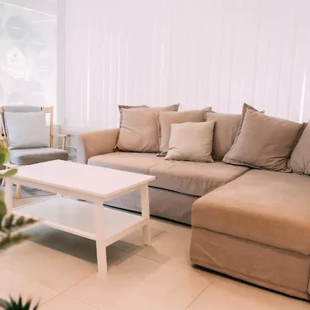 شقة Eralda In The Heart Of كاندرستغ